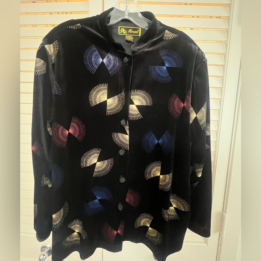 Mirasol Black Velvet Like Long Sleeve Button Shirt Metallic Fan Designs